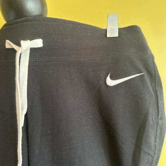 NIKE NWOT LEGGINGS - Picture 5 of 7